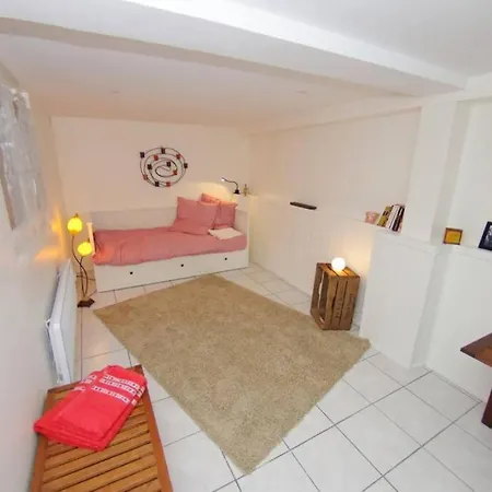 Studio Independant A 2 Pas De Paris